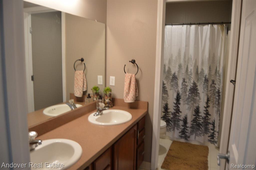 2650 SANDHILL Drive, Dexter, MI 48130 — Photo 33