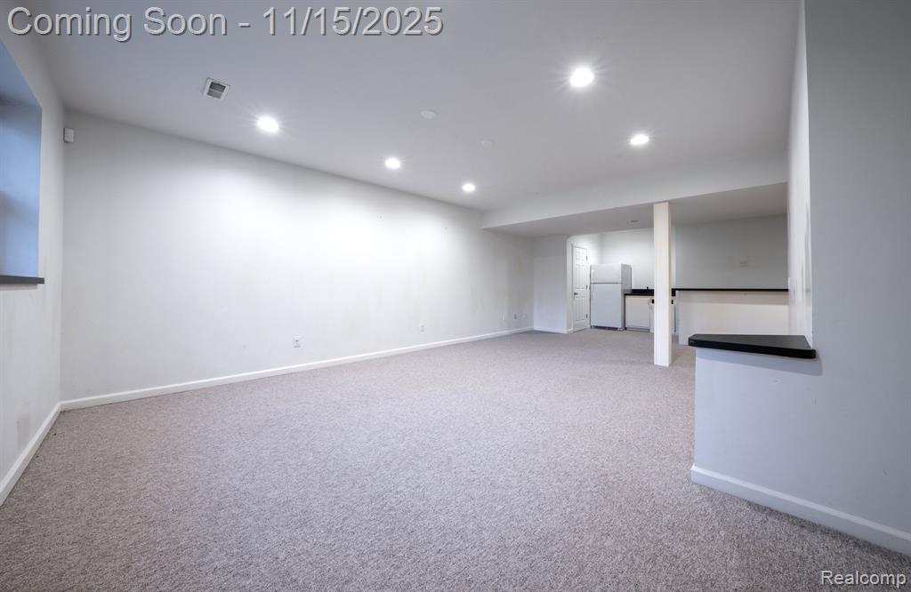9751 Kingston Pointe Drive, Clarkston, MI 48348 — Photo 30