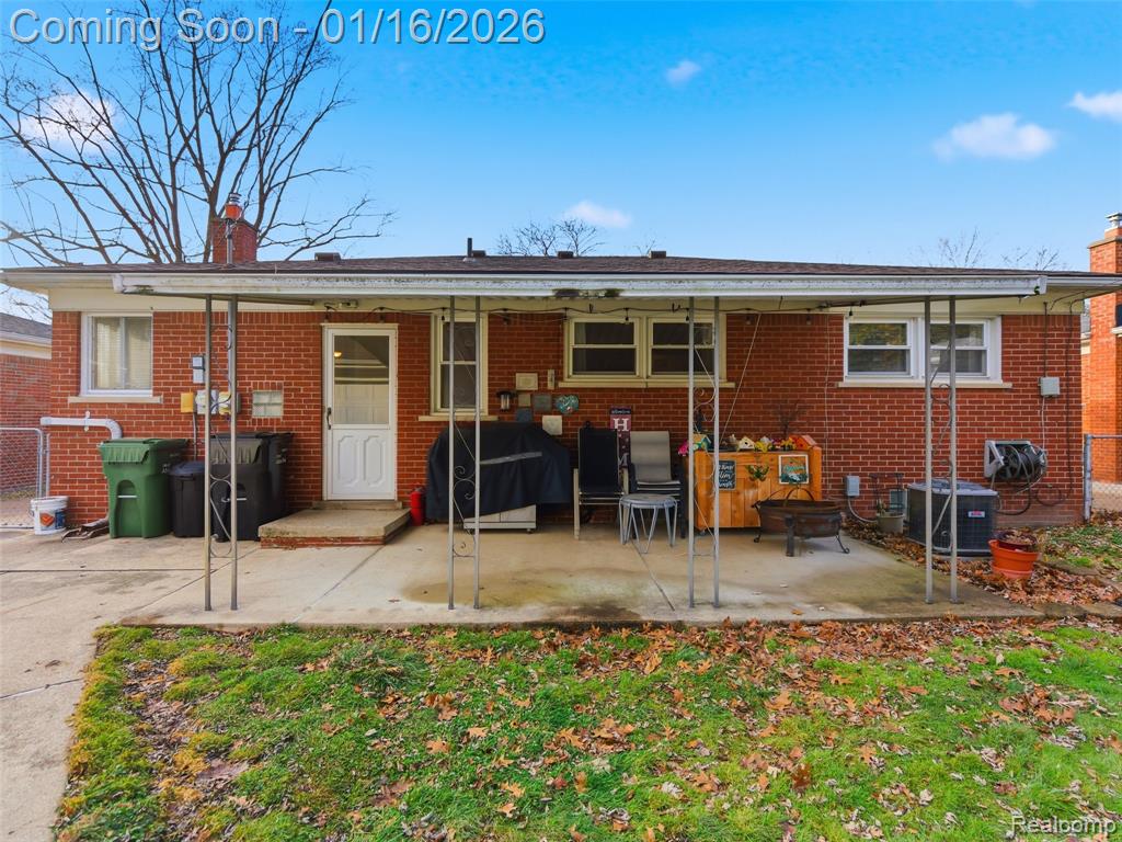 9687 Seavitt Drive, Allen Park, MI 48101 — Photo 31