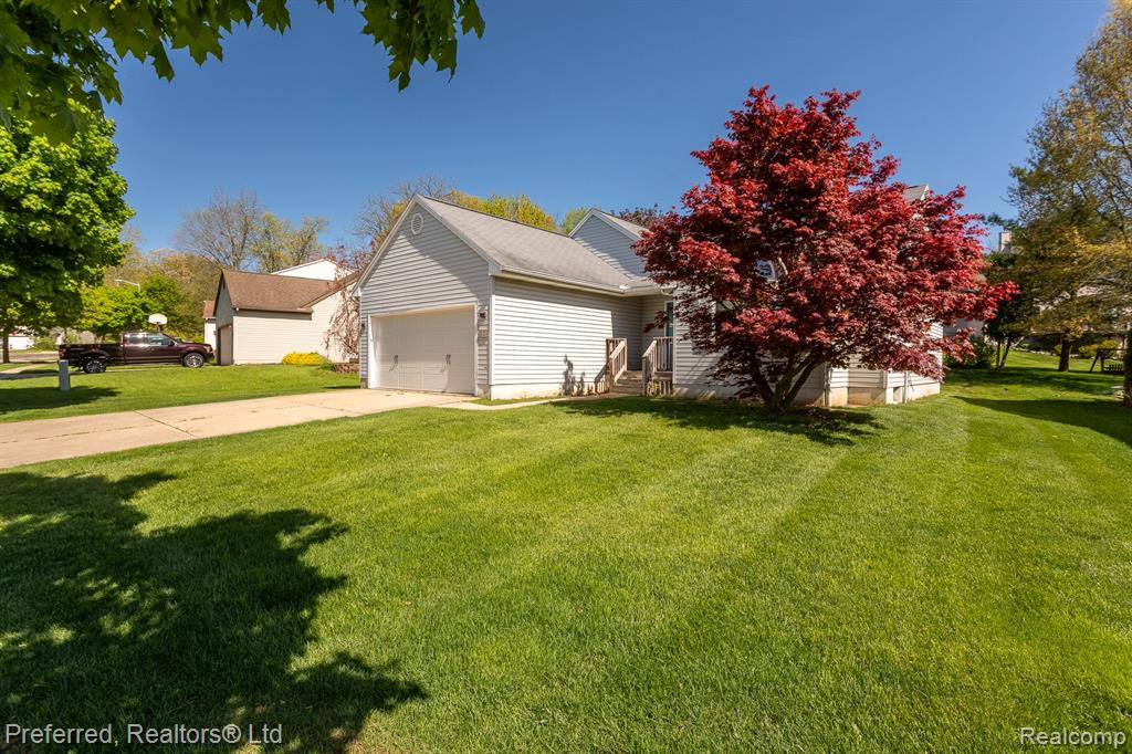 454 Woodland Drive, Saline, MI 48176 — Photo 33