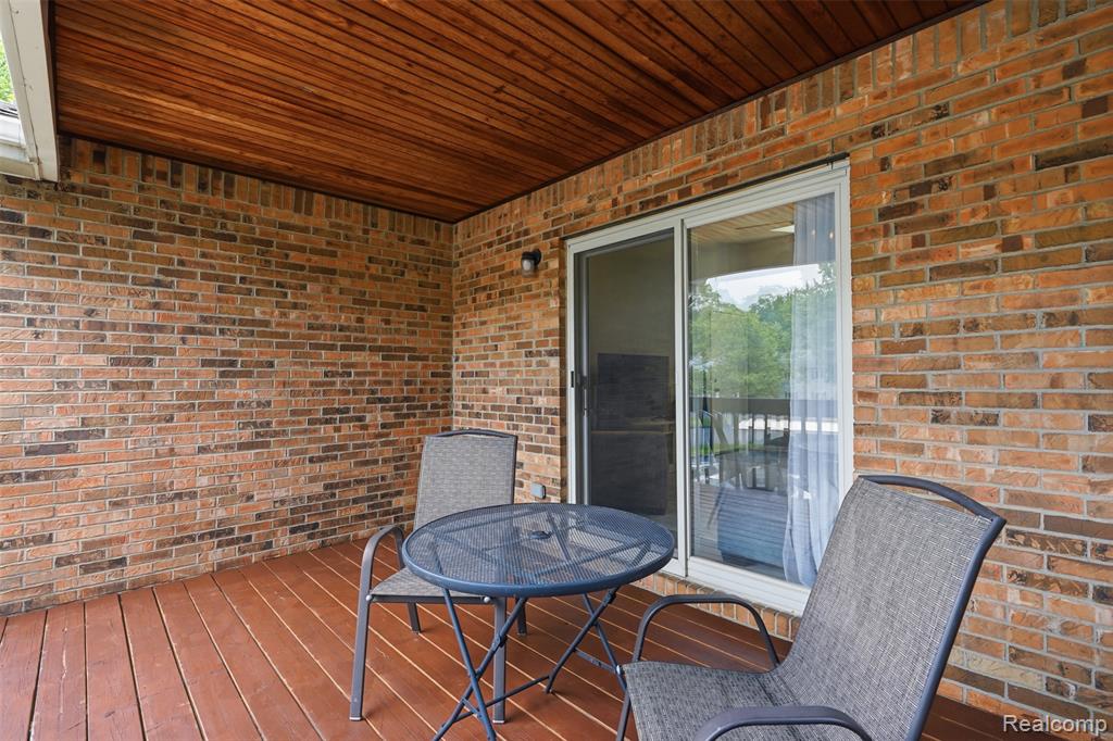 1326 Shoemaker Drive, 52, Westland, MI — Photo 25