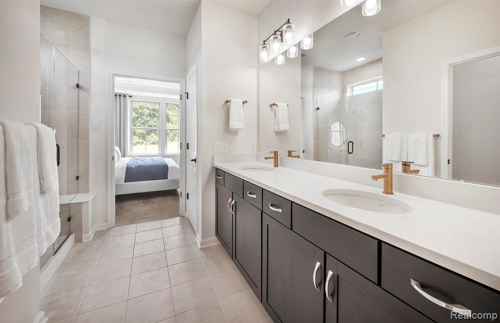 5311 Paisley Circle, Milford, MI 48381 — Photo 10