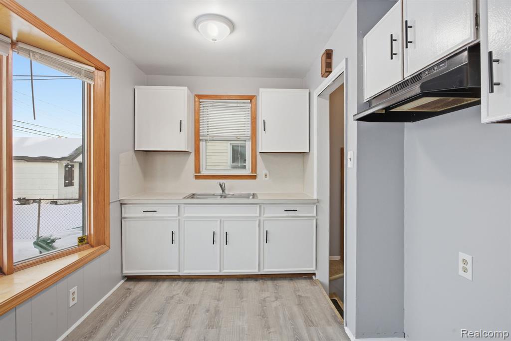13116 Jobin Street, Southgate, MI 48195 — Photo 18