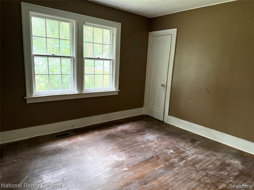 345 Colonial Lane, Algonac, MI 48001 — Photo 13