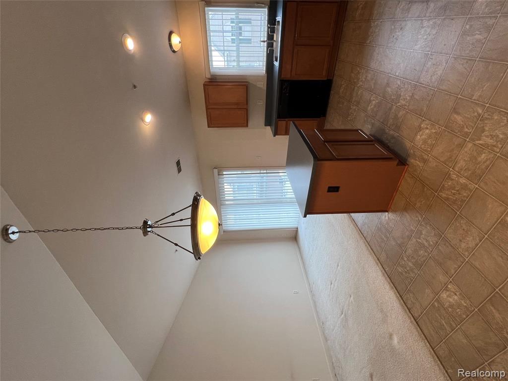 316 N WIXOM Road, Wixom, MI — Photo 3