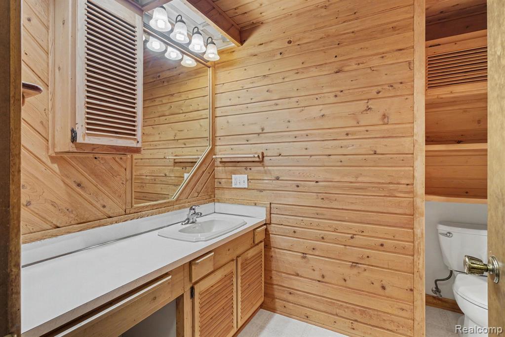 8239 Hill Road, Swartz Creek, MI 48473 — Photo 15