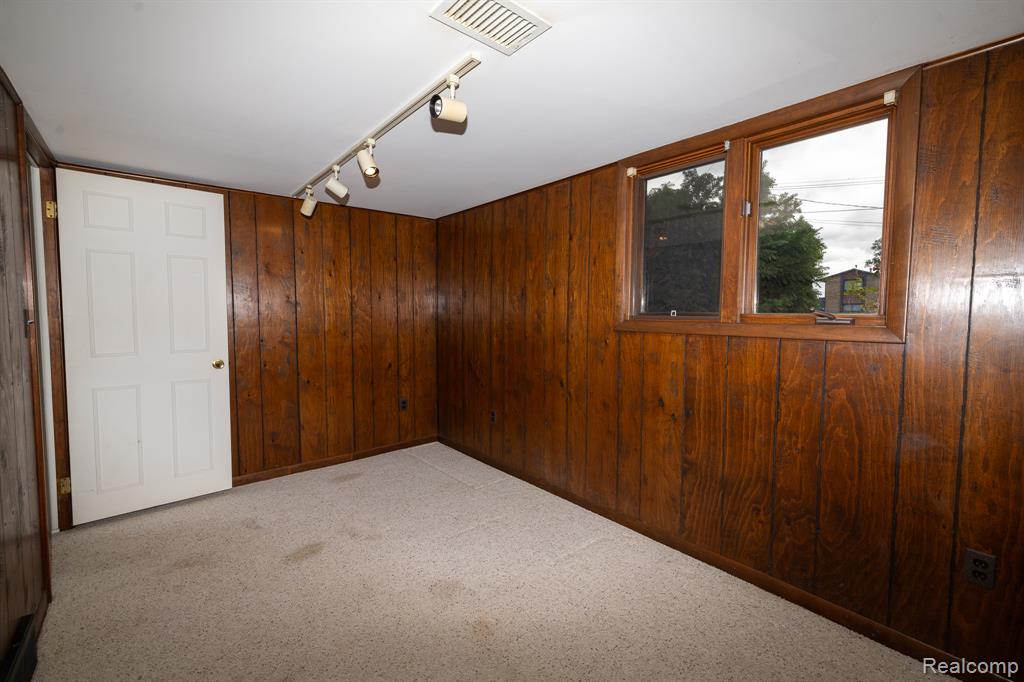 722 Rachelle Street, White Lake, MI — Photo 31