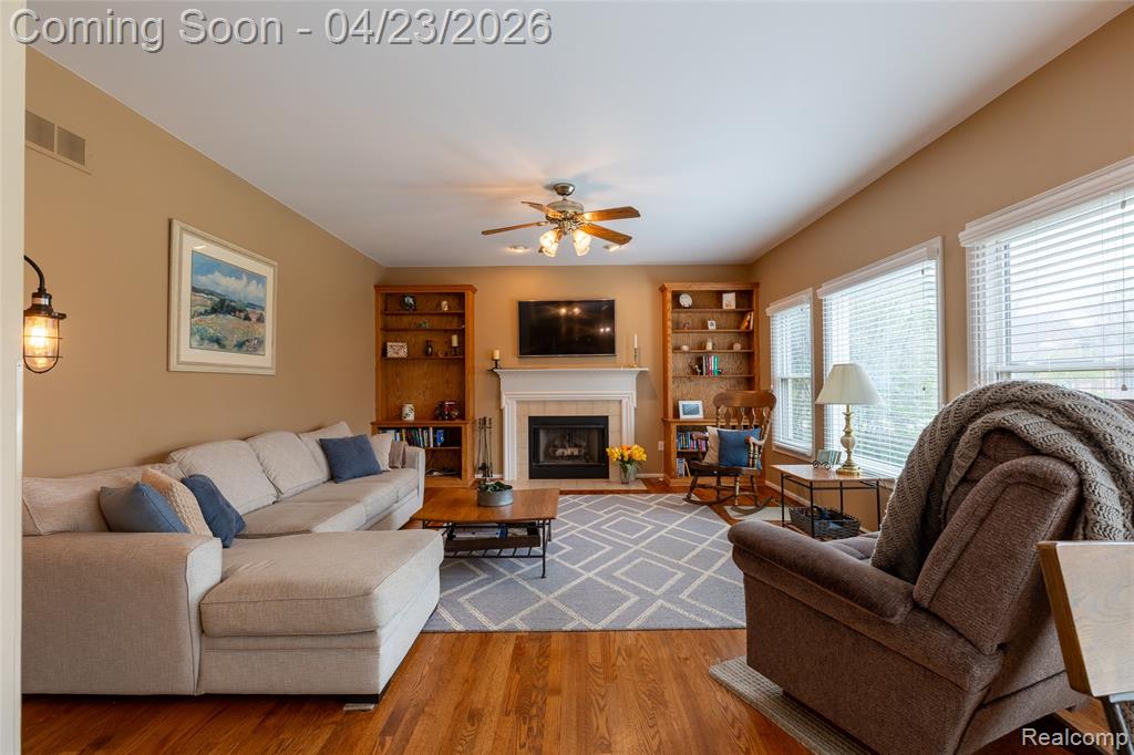 3915 Winslow Drive, Auburn Hills, MI 48326 — Photo 16