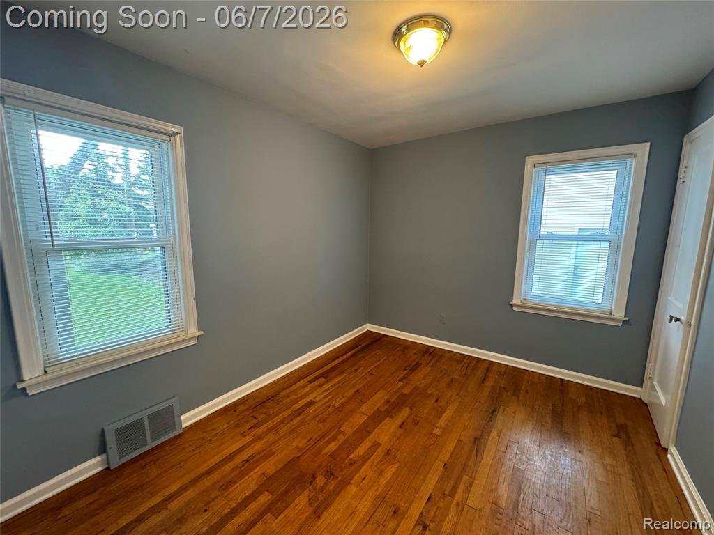 4235 Buckingham Avenue, Berkley, MI 48072 — Photo 18
