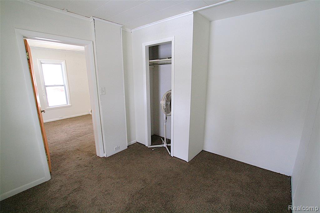 703 Queen Street, Owosso, MI 48867 — Photo 17