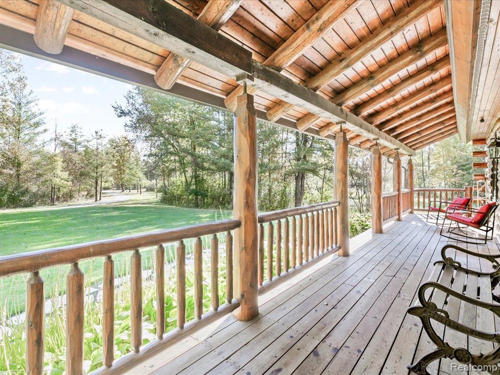 6613 BLACK RIVER Drive, Grant, MI 48032 — Photo 2