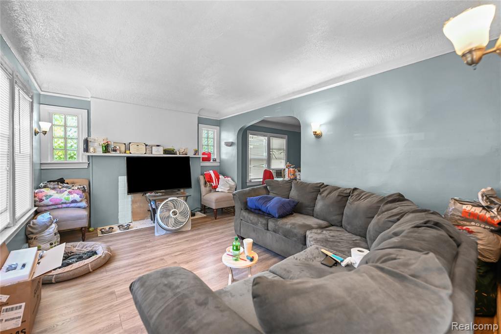 10046 Cheyenne Street - Photo 2