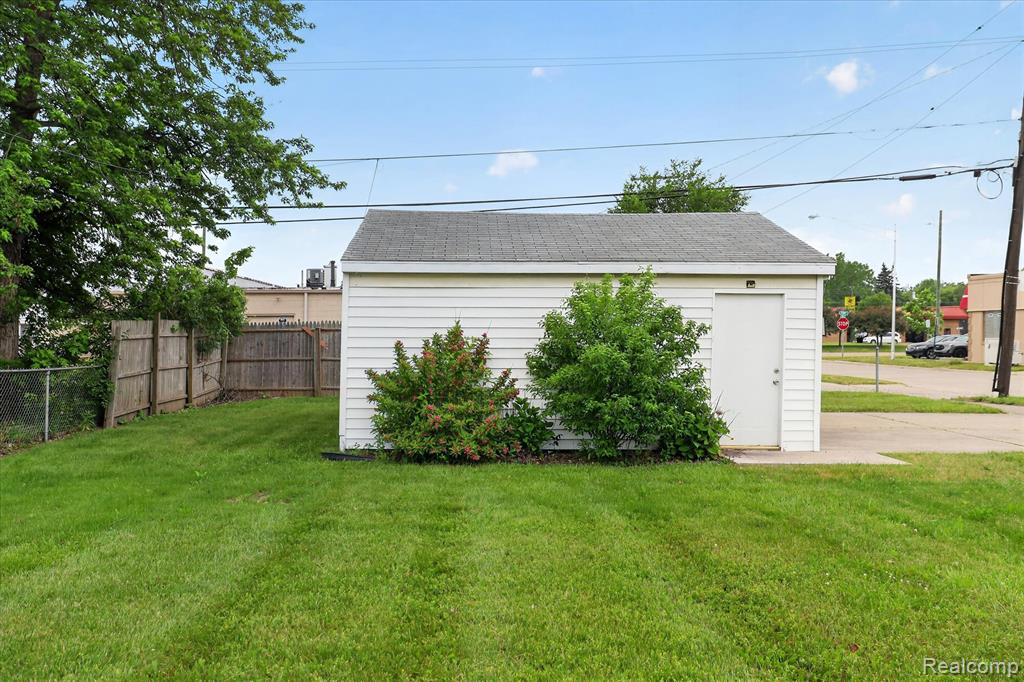 18514 Ray Street, Riverview, MI 48193 — Photo 28
