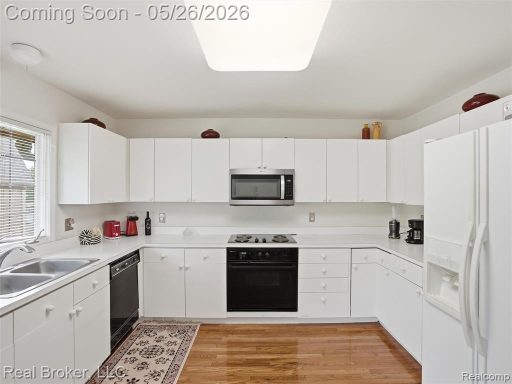 2710 Maitland Drive, Ann Arbor, MI 48105 — Photo 15