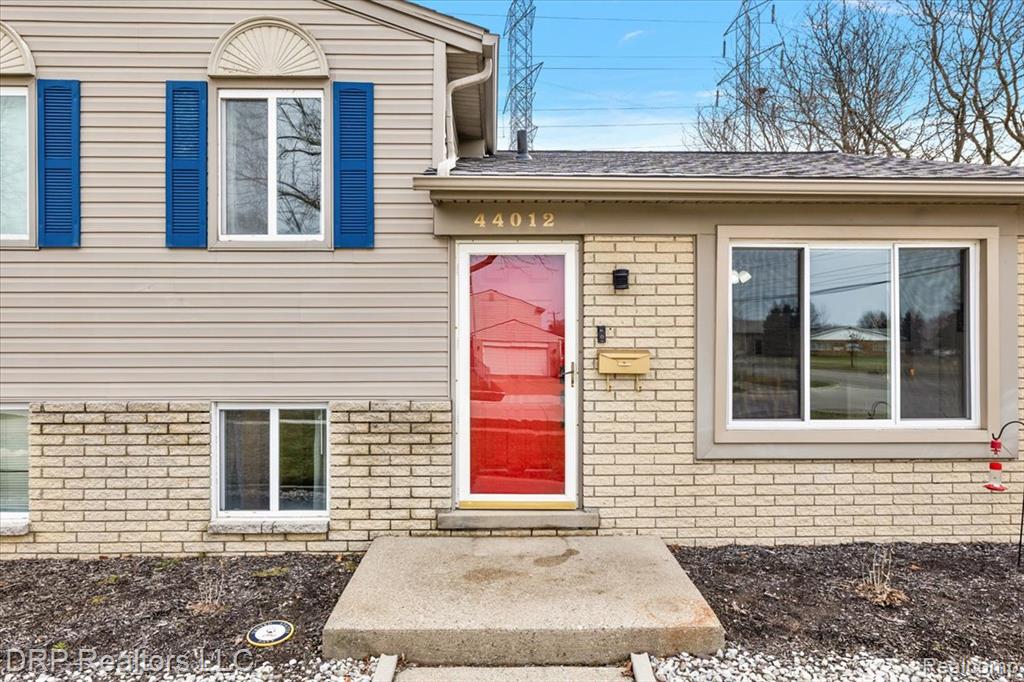 44012 Carrnation Drive, Sterling Heights, MI 48313 — Photo 6
