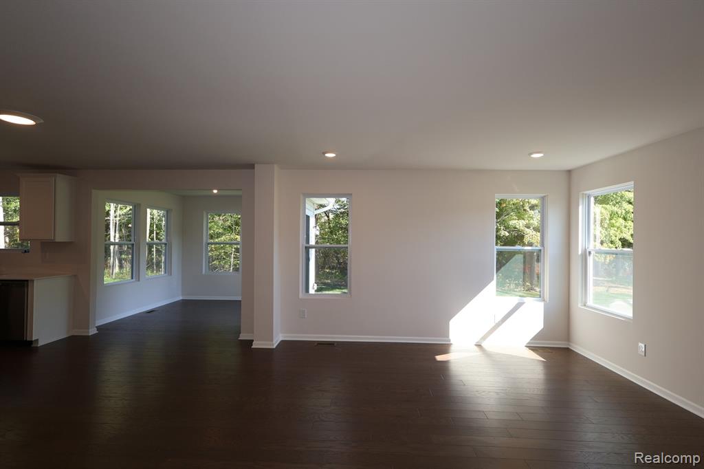 4320 Oak Street, Grand Blanc, MI 48439 — Photo 9