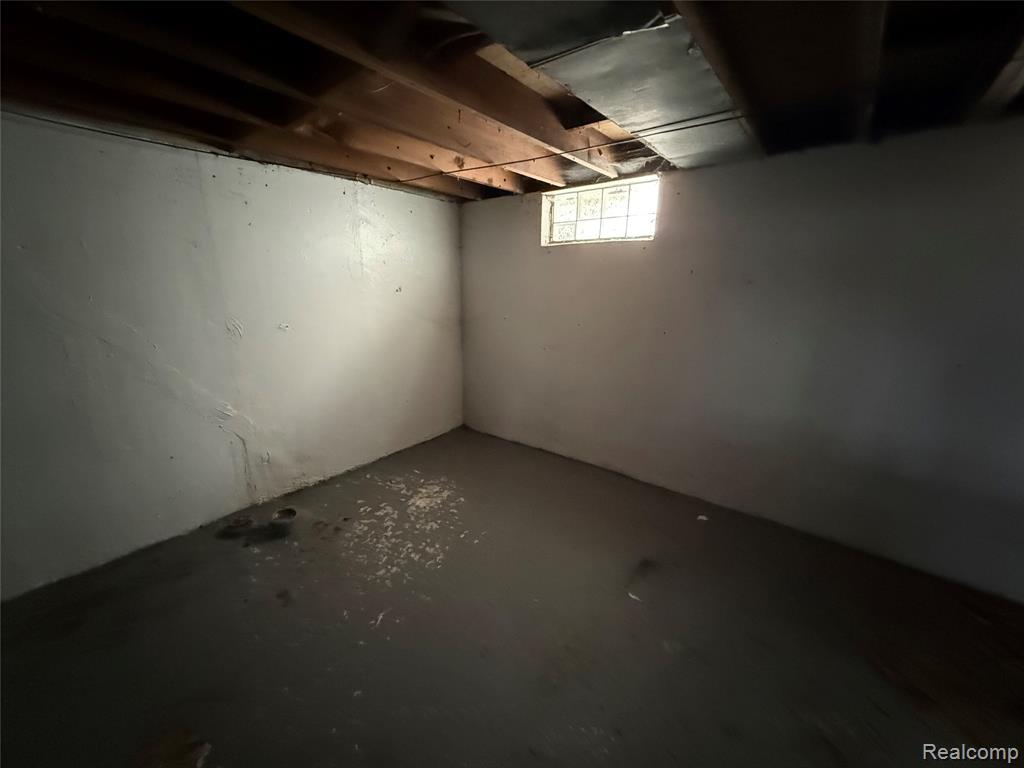 8864 Heyden Street, Detroit, MI 48228 — Photo 16
