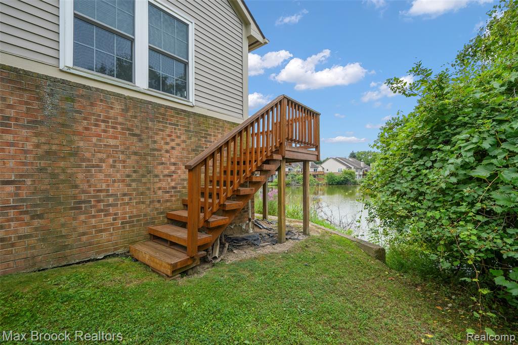 30995 Blueridge Drive, Novi, MI 48377 — Photo 34