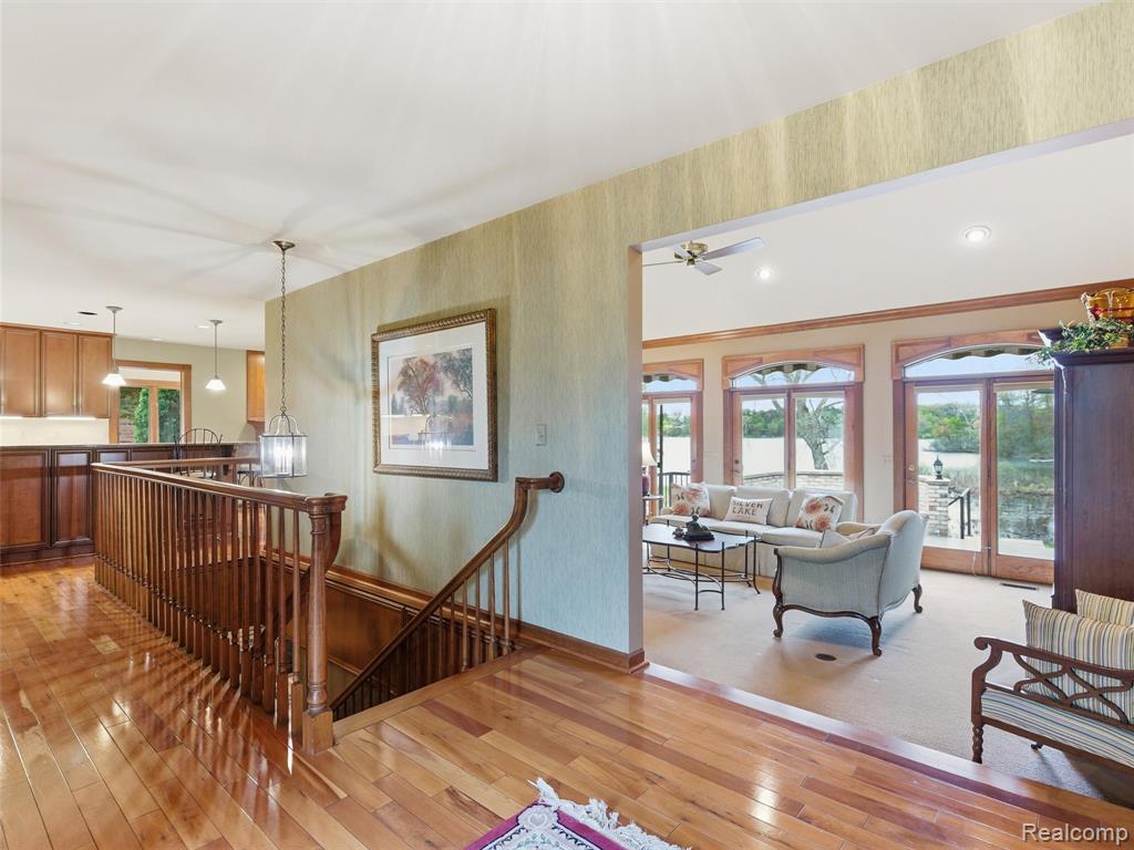 23 Chateaux Du Lac, Fenton, MI 48430 — Photo 6
