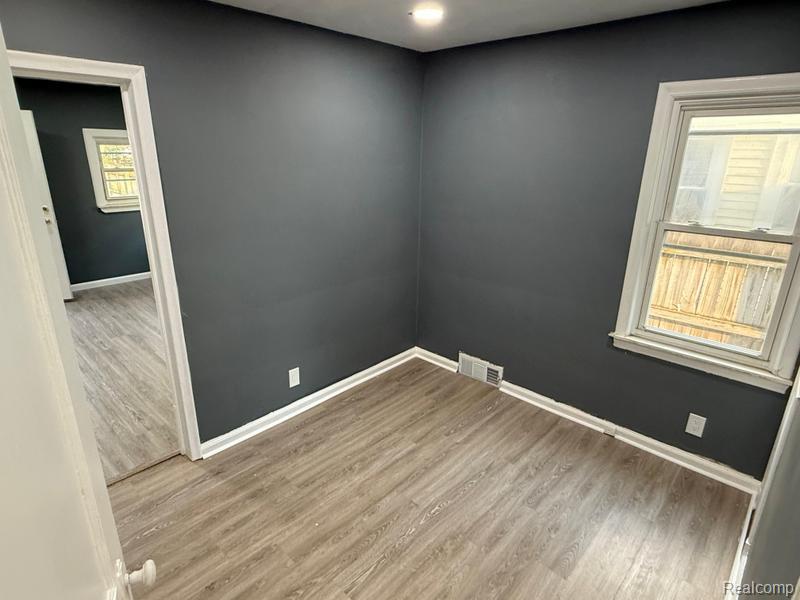 7240 Lamphere, Redford, MI 48239 — Photo 9