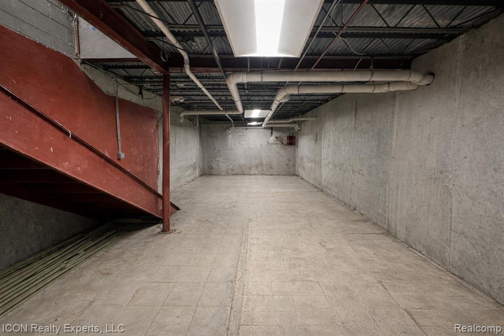 1235 W 14 Mile Road, Madison Heights, MI 48071 — Photo 19