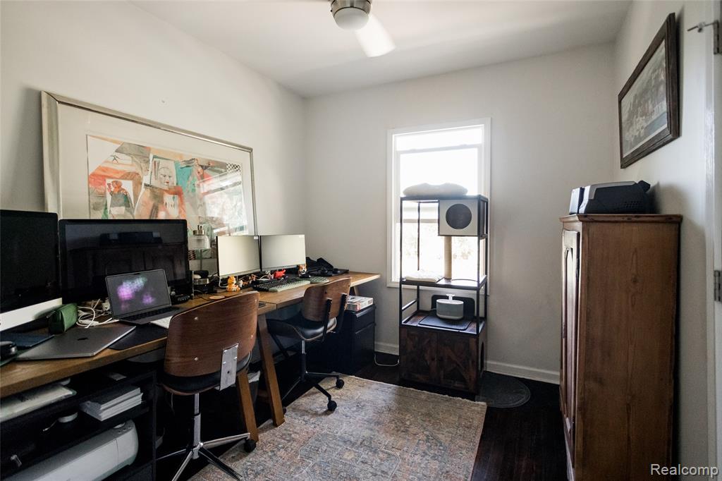 550 Smith Street, Detroit, MI 48202 — Photo 22
