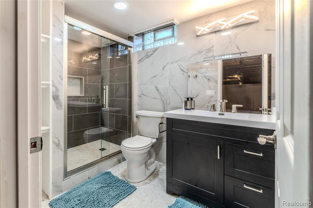 16991 Kirkshire Avenue, Beverly Hills, MI 48025 — Photo 20