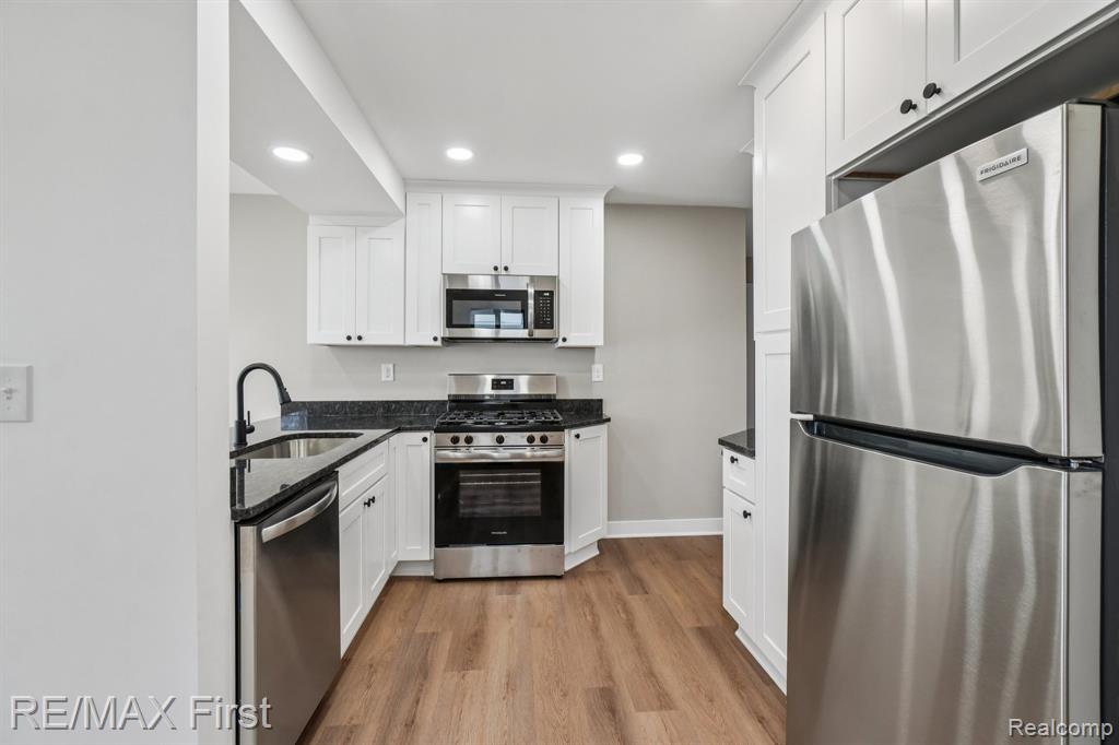 27520 Bohnhoff Street, Roseville, MI 48066 — Photo 6