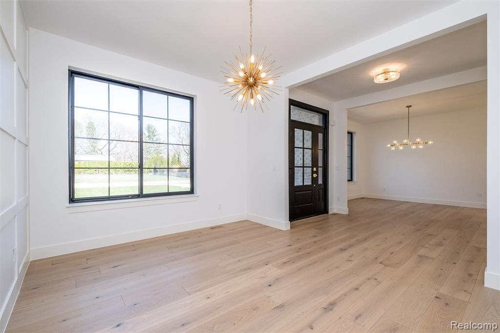 50 Lesdale Drive, Troy, MI 48085 — Photo 16