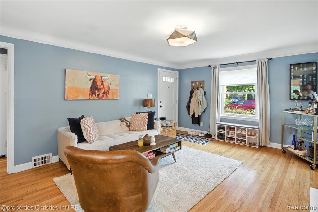 915 W Marshall Street, Ferndale, MI 48220 — Photo 4