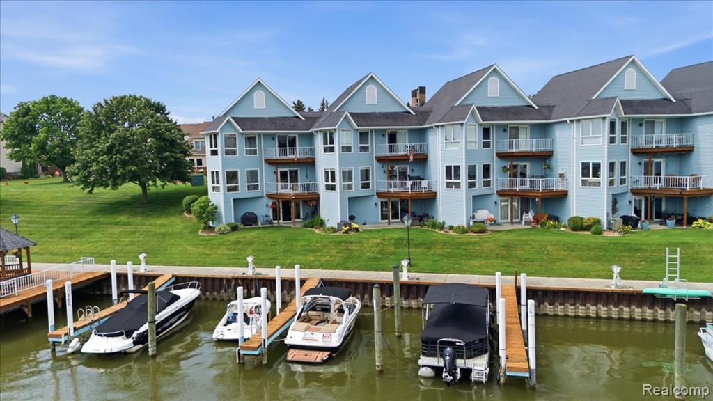 827 N Pointe, Port Huron, MI 48060 — front exterior