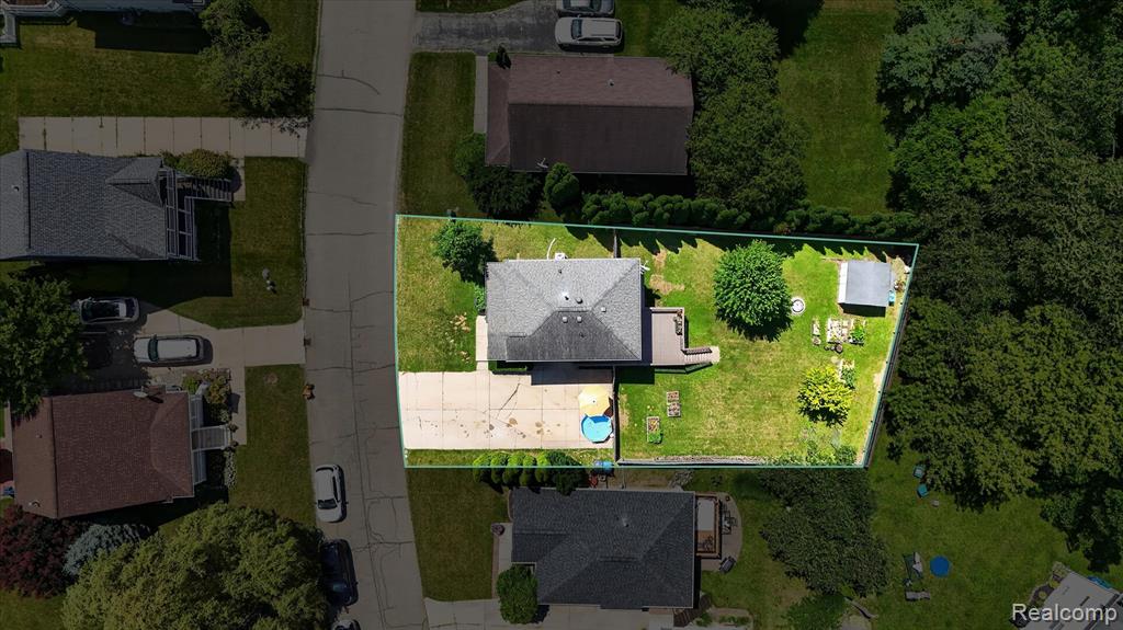 452 Waverly Lane, Howell, MI 48843 — Photo 38