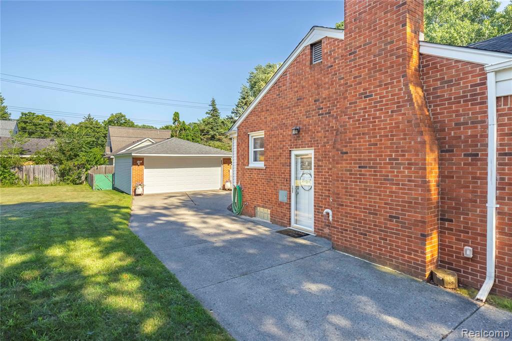 9082 Ball Street, Plymouth, MI 48170 — Photo 35