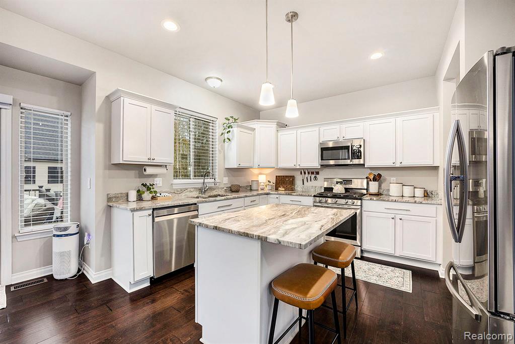 856 W Bay Shore Drive, Oxford, MI 48371 — Photo 9