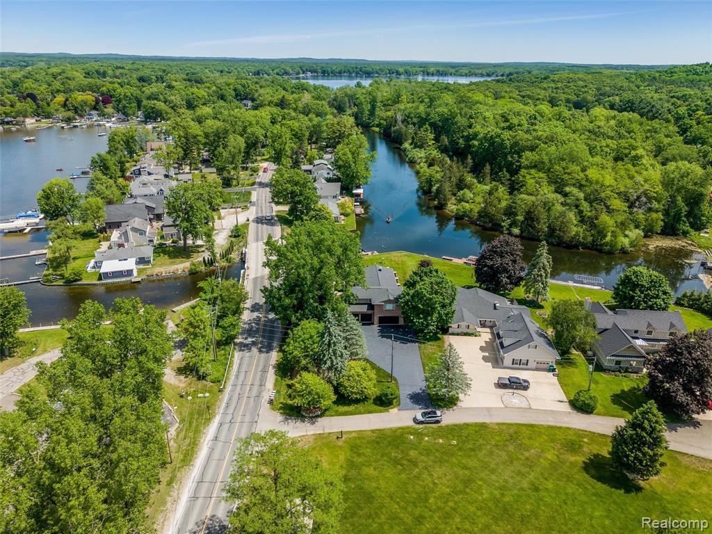 8950 Riverview, Pinckney, MI 48169 — Photo 76