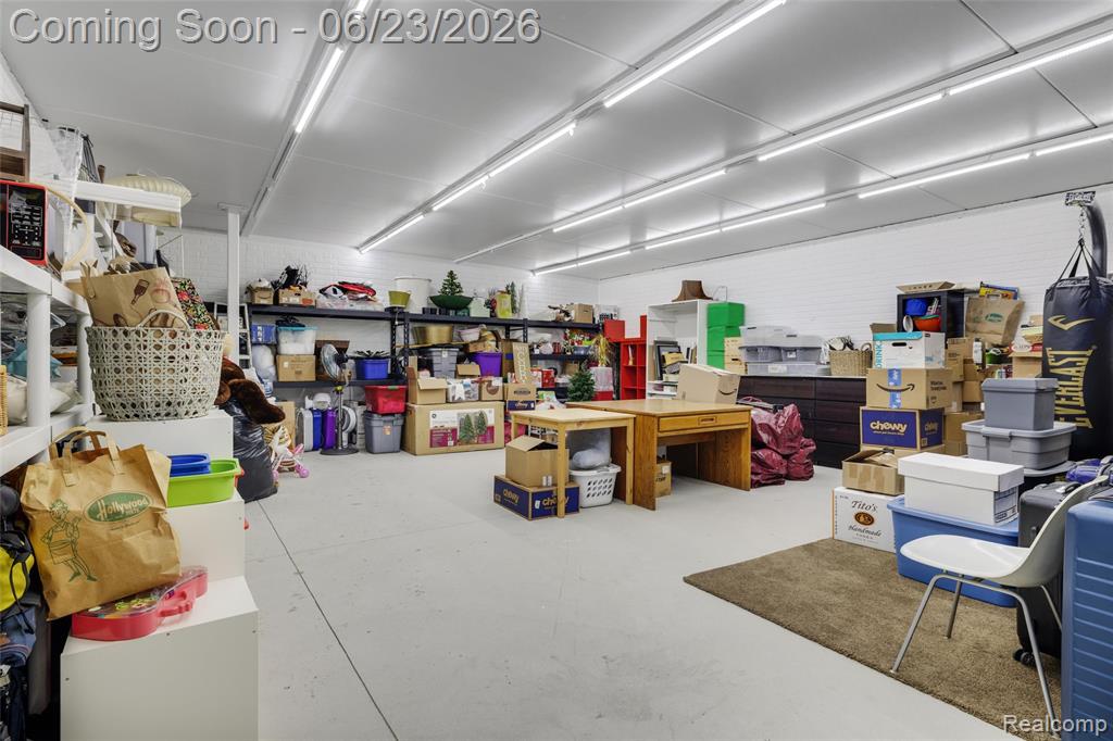 2700 Squirrel Road, Bloomfield Hills, MI 48304 — Photo 55