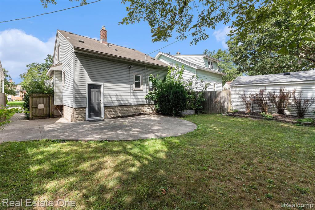 846 Flowerdale Street, Ferndale, MI 48220 — Photo 17