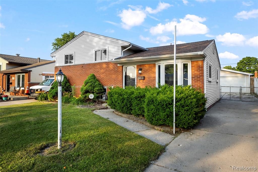 9651 Blaty Street, Taylor, MI 48180 — Photo 4