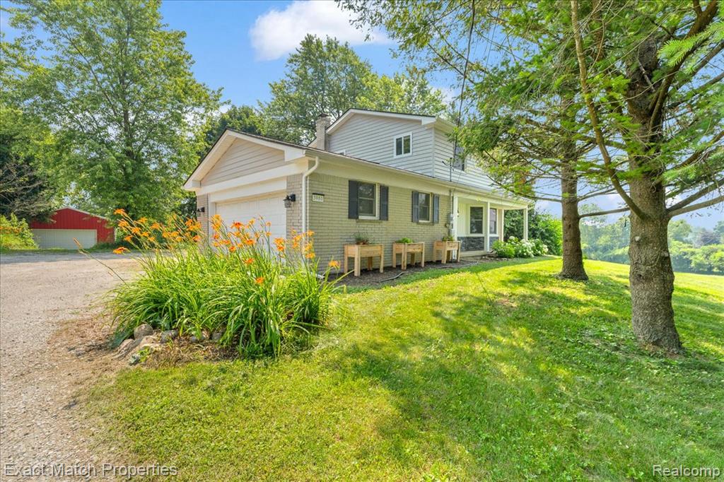 3980 N Hickory Ridge Road, Highland, MI — Photo 6