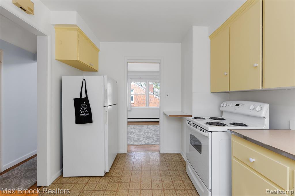 432 W CAMBOURNE Street, Ferndale, MI 48220 — Photo 23
