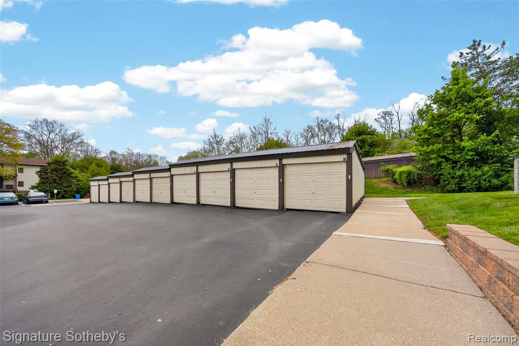 875 S Pontiac Trail, B208, Walled Lake, MI 48390 — Photo 14