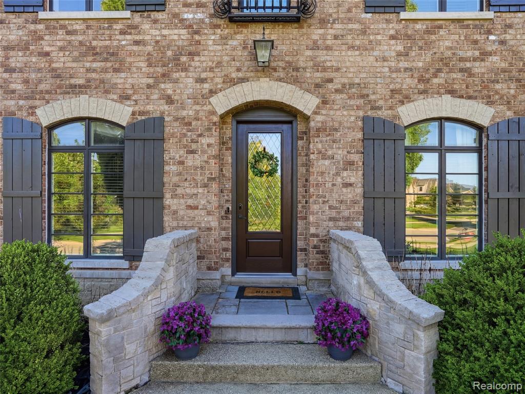 55951 Ashbrooke Drive W, Utica, MI 48316 — Photo 6