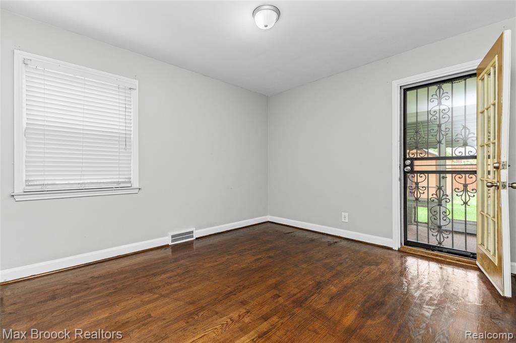 4391 Bishop Street, Detroit, MI 48224 — Photo 15