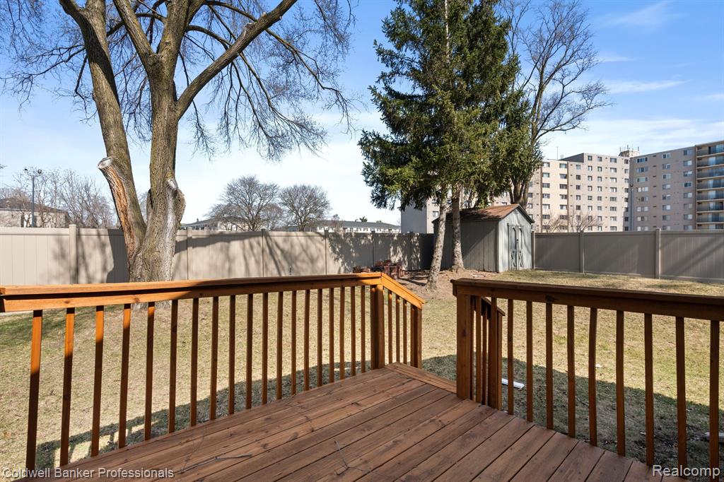 6769 QUAIL RUN Circle N, Westland, MI — Photo 34