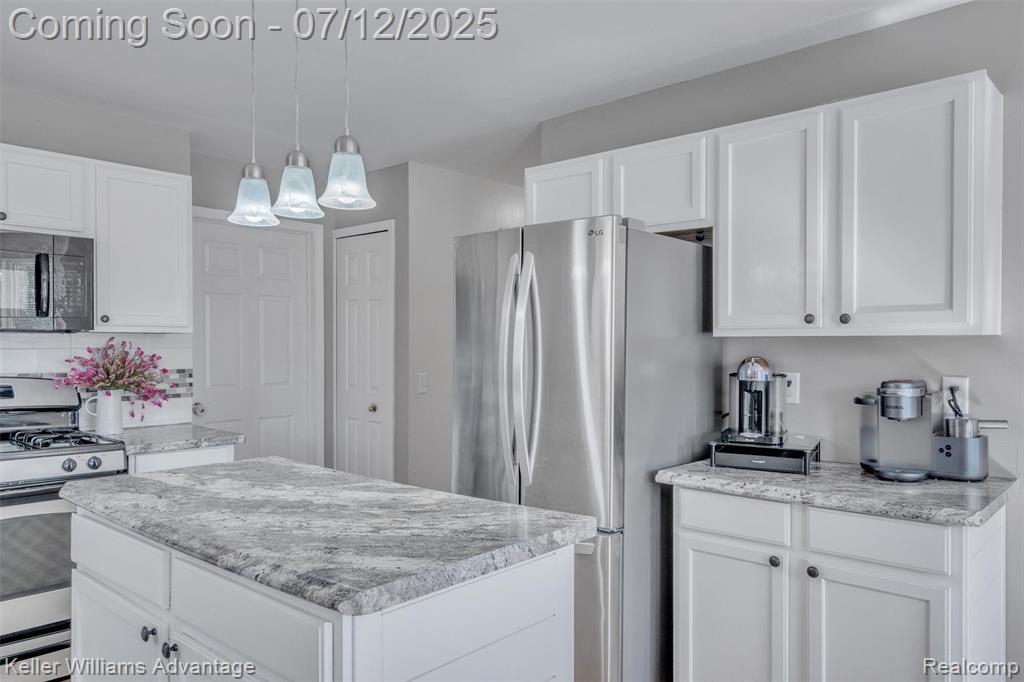 9087 Celestine Drive, Belleville, MI 48111 — Photo 17