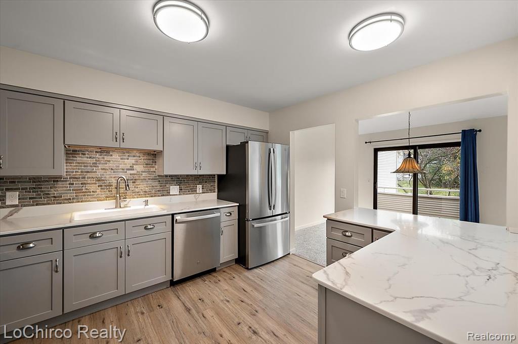 733 Hamilton Court, Rochester Hills, MI 48307 — Photo 19