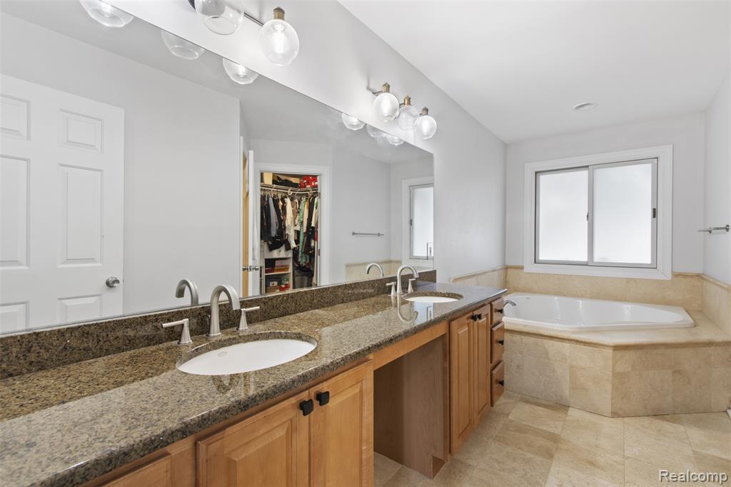 7759 W Branch Court, Ypsilanti, MI 48197 — Photo 32