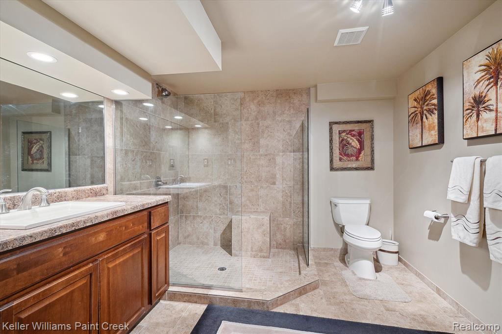 46044 ROYAL Drive, Chesterfield, MI — Photo 35