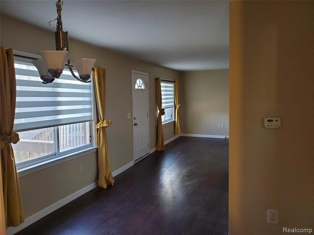 1110 Myrtle Avenue, Waterford, MI 48328 — Photo 21