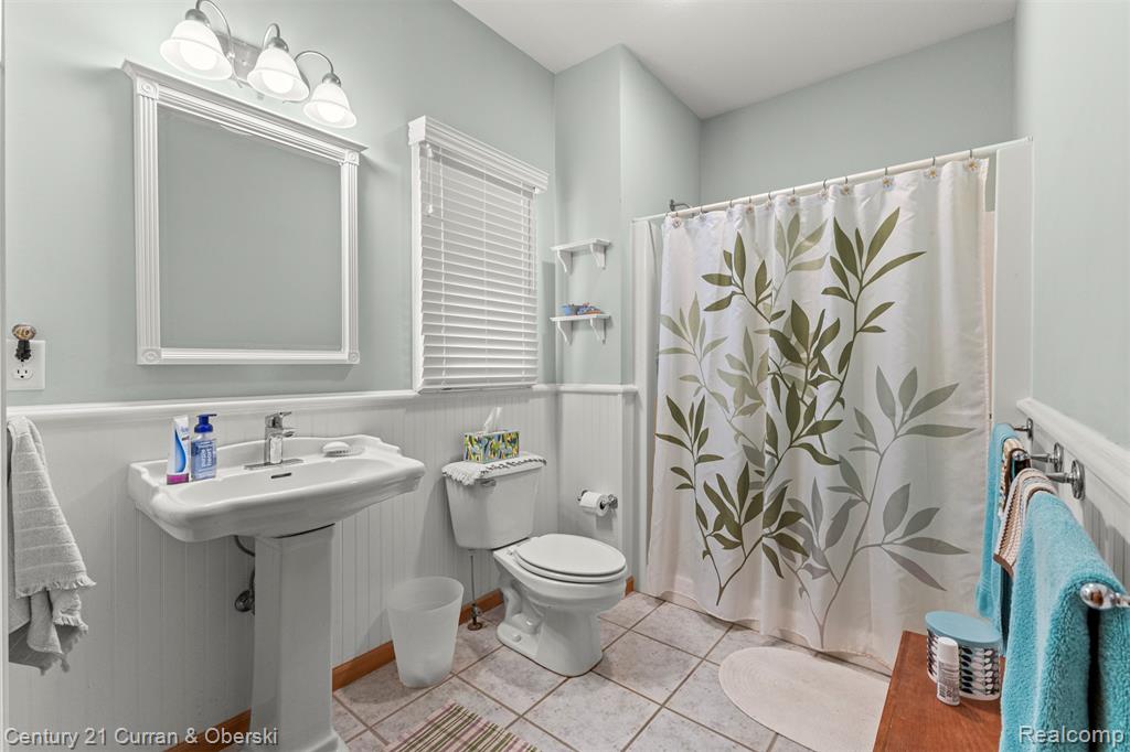 6858 Yorktown Place, Temperance, MI 48182 — Photo 32
